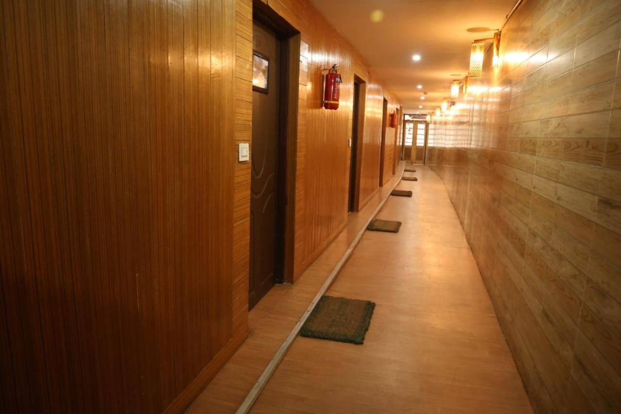 Sleeping Beauty Hotel Moutain View Property Joshīmath Zewnętrze zdjęcie