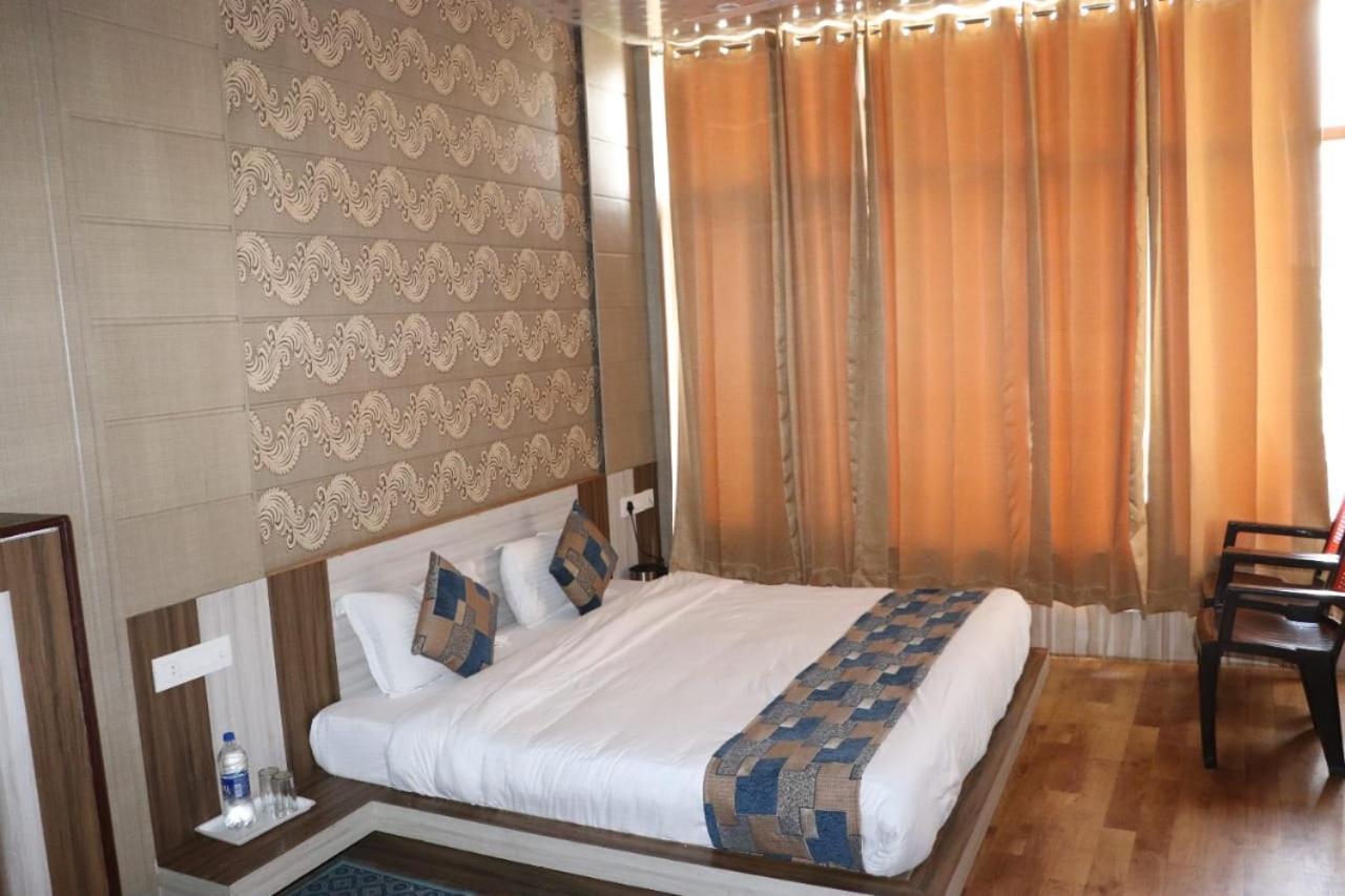 Sleeping Beauty Hotel Moutain View Property Joshīmath Zewnętrze zdjęcie
